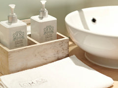 Lomax Chelsea Review - A Girl's Gotta Spa!