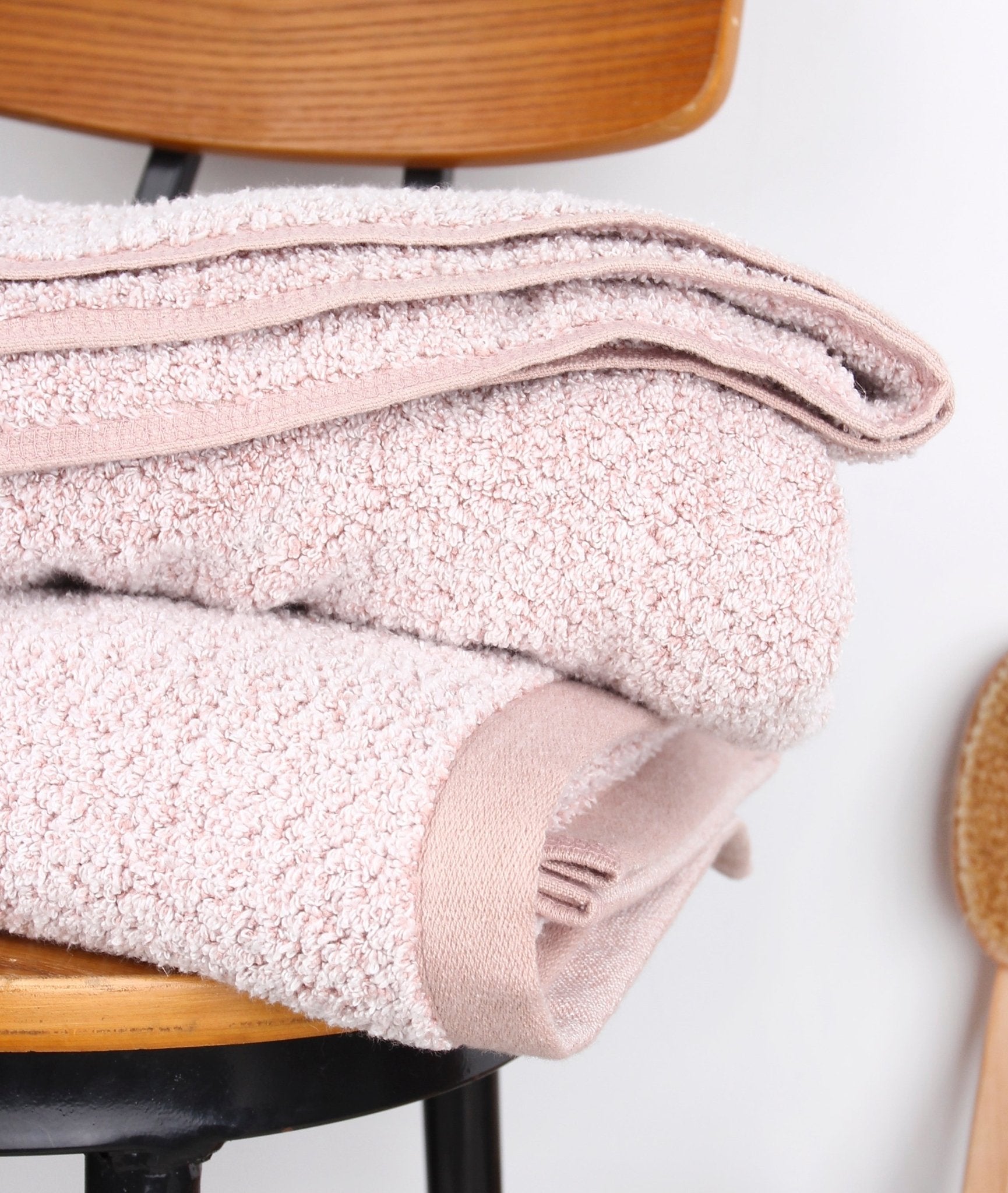 Diamond Jacquard 6 Piece Bath Towel Set Rose by The Everplush Company