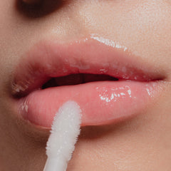 Volumizing Peptide Lip Serum by LONDONTOWN - A Girl's Gotta Spa!